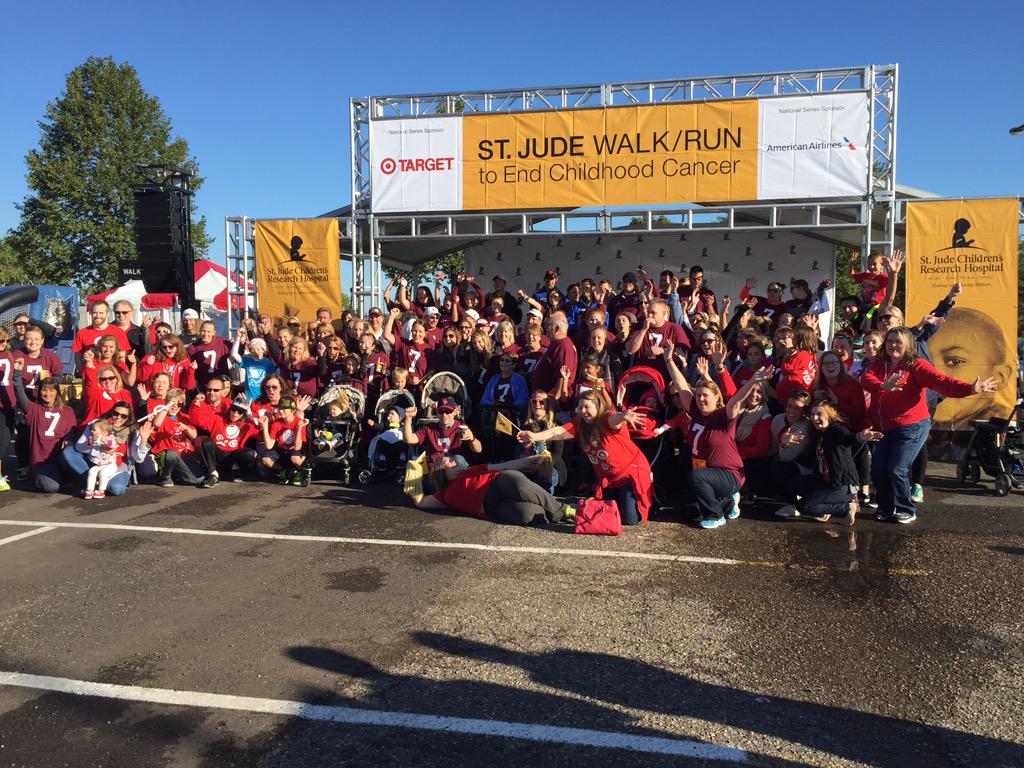 kennedylaurene's tweet photo. every year I am so humbled and proud to be apart of this event and this company! #StJudeWalkRun #targetvolunteers ❤️🎯 http://t.co/nUn7Ll5Xux