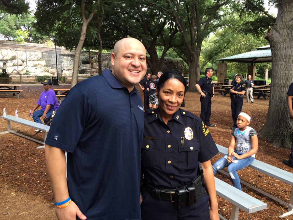 DallasPD's tweet photo. @DPDChiefG & @VoteAdamMedrano Chief on the Beat, #BlueAtTheZoo awesome event. http://t.co/WgqeDNd1oX