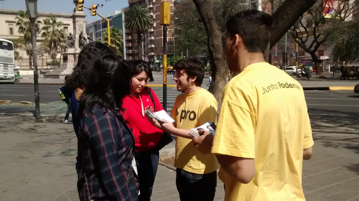 JProCba_'s tweet photo. Tenemos la oportunidad de poner al país en marcha. Sumate y forma parte del cambio #Cambiemos http://t.co/5LKYr4eWKz