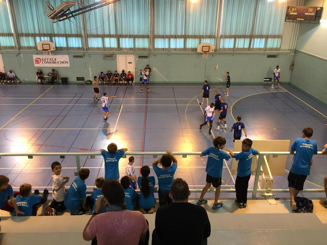 rnhb94's tweet photo. Tous nos supporteur sont là pour encourager le #RNHB contre franconville! #handball #nationale2 http://t.co/4wndBDqoPb