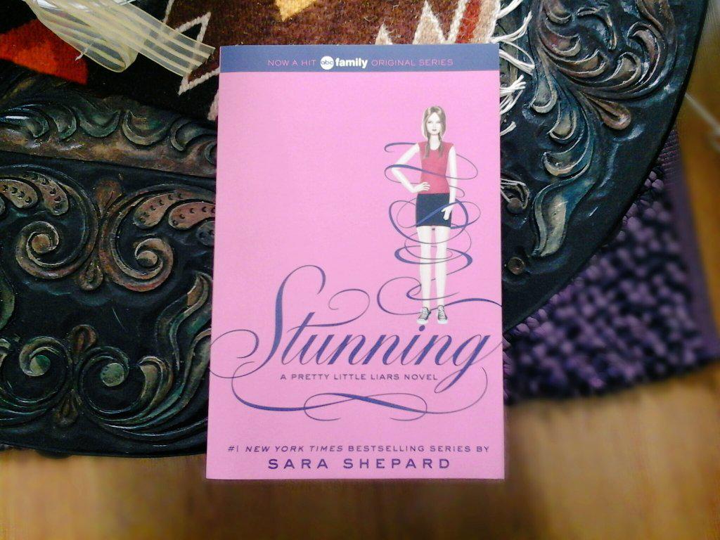 arcaneghost_'s tweet image. It's not so important who starts the game but who finishes it. #PrettyLittleLiars #Stunning #SaraShepard