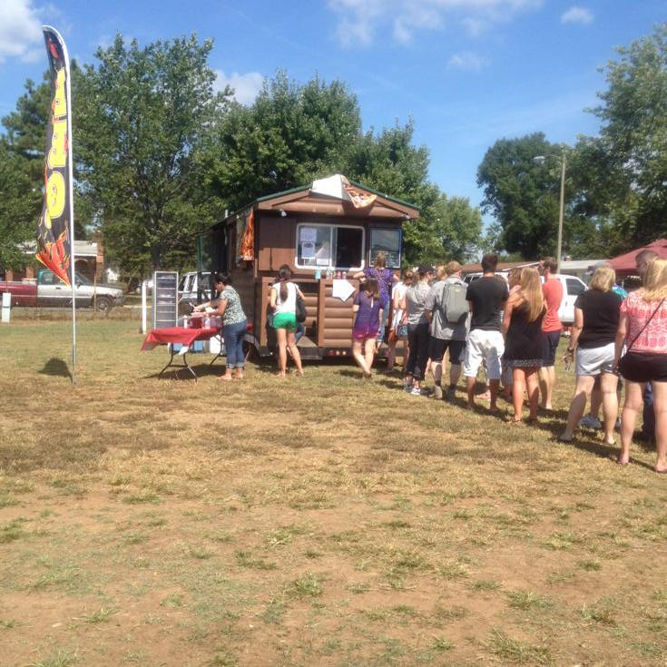 SparkysKGBBQ's tweet photo. Lines are long at the Cider Fest. #cider fest #smokingthecompetition http://t.co/jNi3TJ9xmw