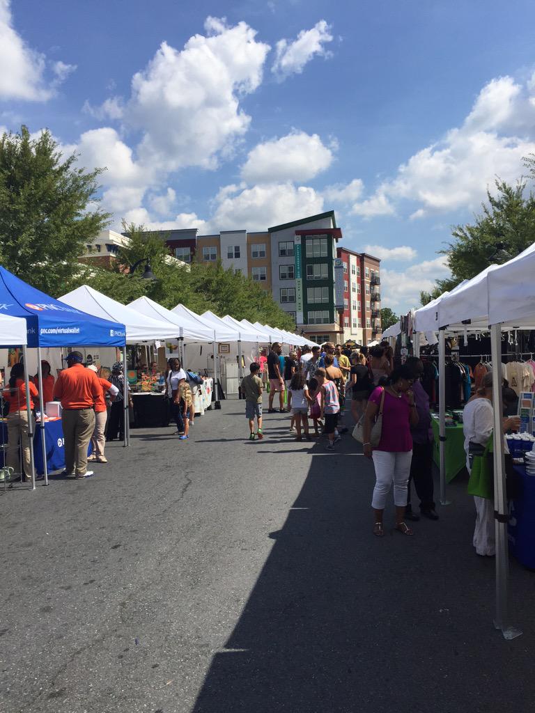 WardForWard1's tweet photo. Hyattsville Arts Festival!! #Hyattsville #hyattsvilleCDC http://t.co/GjovU6bHBt
