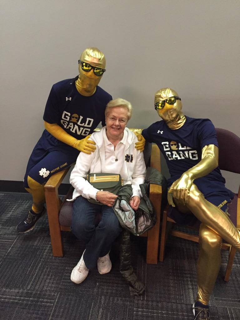 NDGoldGang's tweet image. #NDGoldGang #BeatYellowJackets