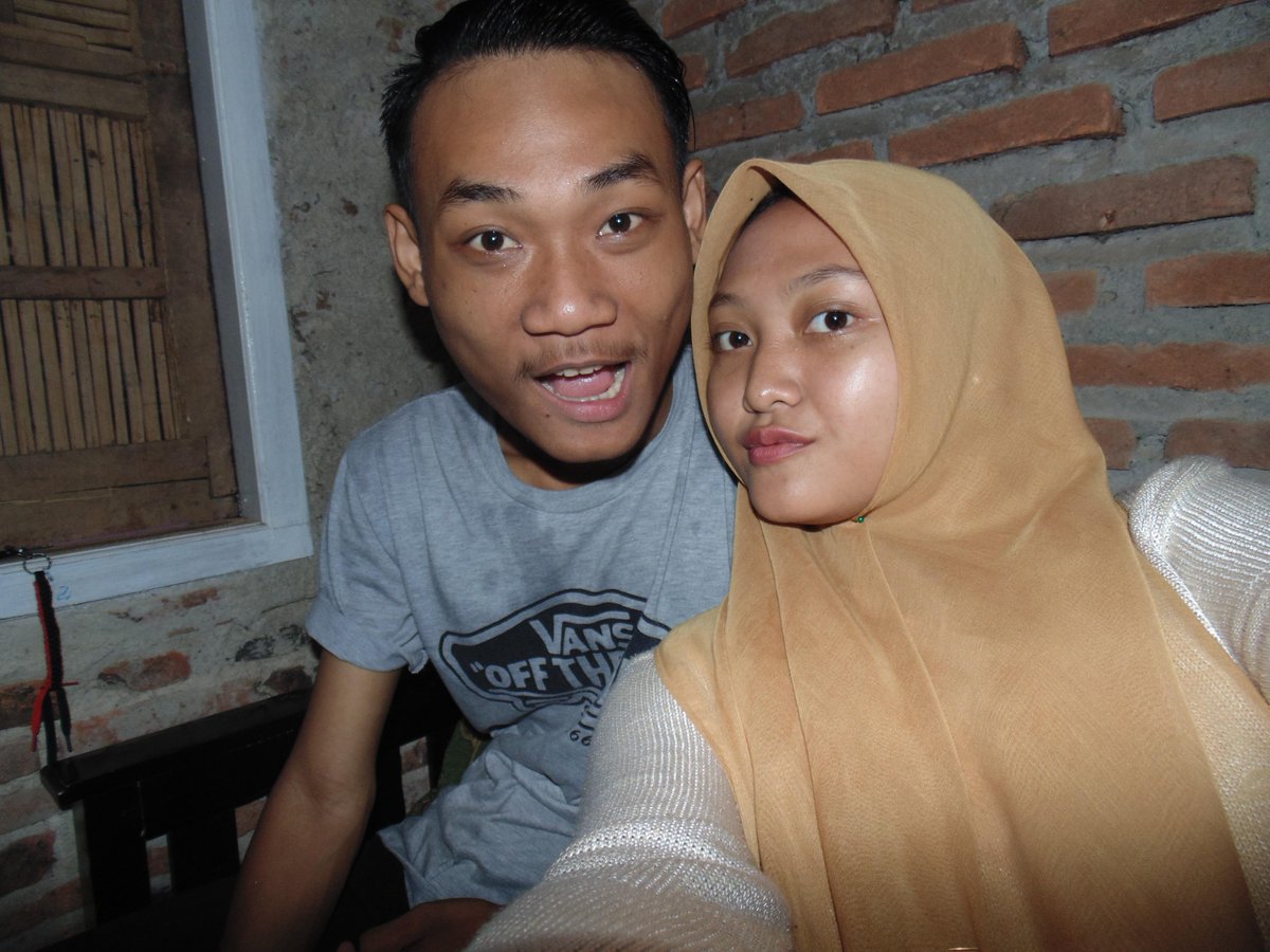 ayuoktavani's tweet photo. haihai @spikarief_ :D http://t.co/4xFLVggT6P