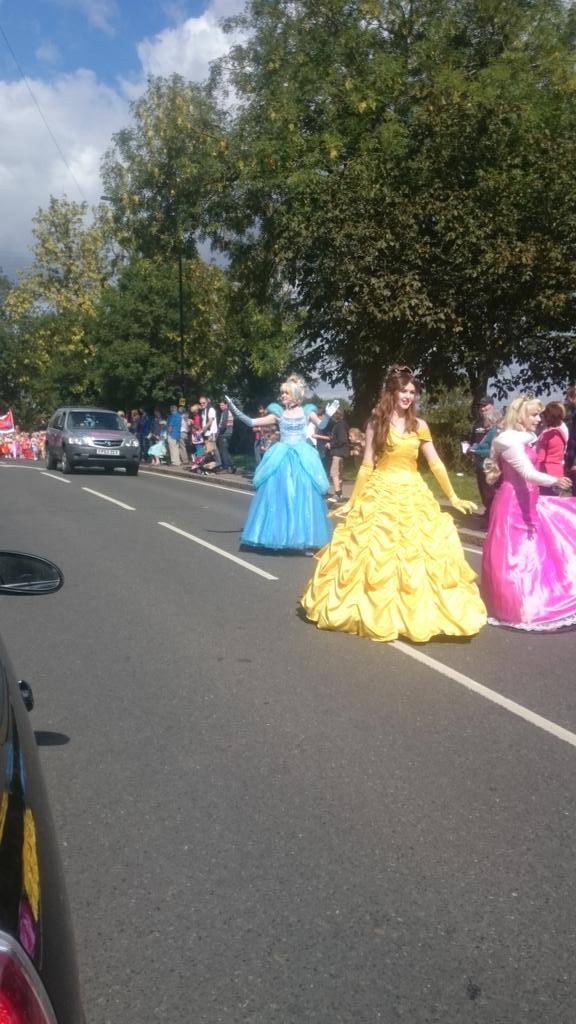 jaymajor24's tweet photo. #Dunmow #carnival2015 @Dunmow_Carnival http://t.co/wj1yuXhizE