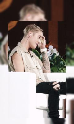 justinlovesben's tweet photo. Justin ekran kağıdı rt yaparak alın #EMABiggestFansJustinBieber http://t.co/qVKbS2PfFn