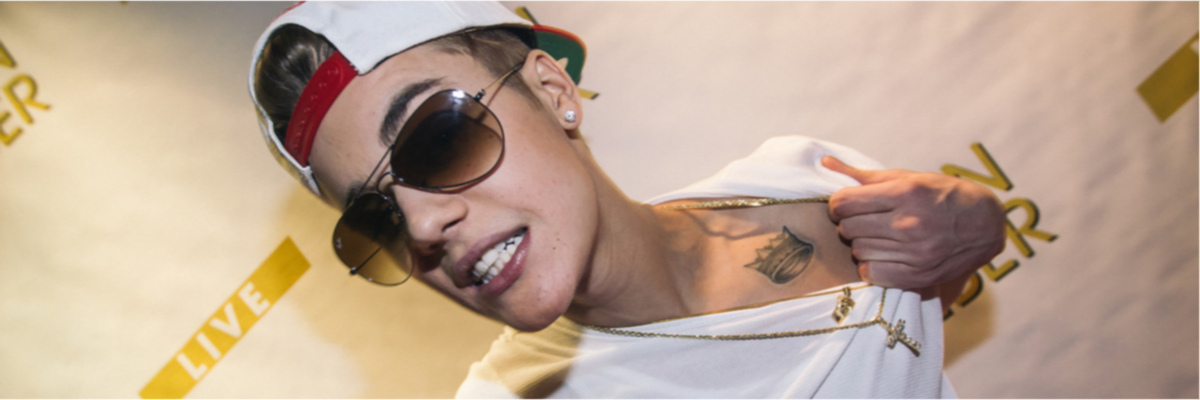 justinlovesben's tweet photo. Kendall pack rt yaparak alın #EMABiggestFansJustinBieber http://t.co/7q3q2ImQg0