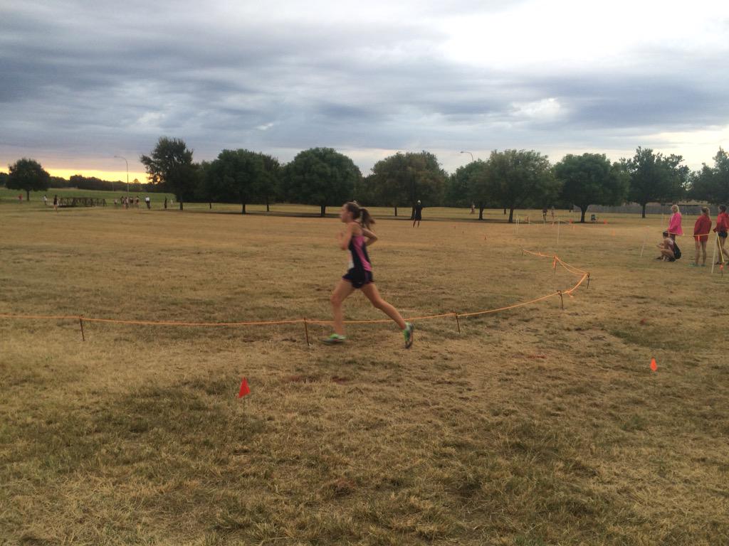TXMileSplit's tweet photo. Johnson has 50m on Reneau with less than a mile to go #Marcus2 http://t.co/hokLL7oK8g