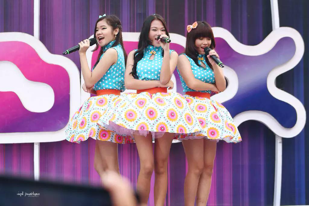 All_Livianatics's tweet photo. #SelaluDiHatiLivia #TeenebelleAtINBOX #19092015 @Teens_Kikies @Teens_Shieren @Teens_Abel http://t.co/ufYk9pgLaD