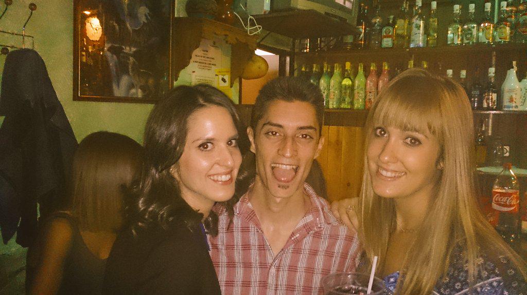 JaviWons's tweet photo. De fiestuu en la posada! 🎉🎊🎉 @laposadaleganes #nocheperfect http://t.co/LpnnHw3i9d