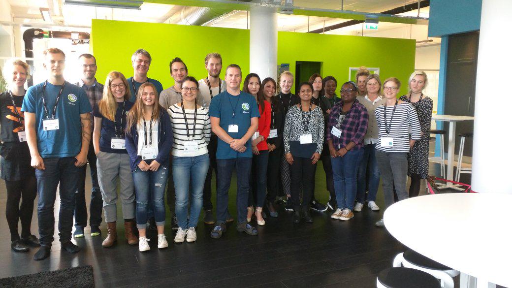 ClojureBridgeOS's tweet image. The whole crew at #clojurebridge #malmö :)