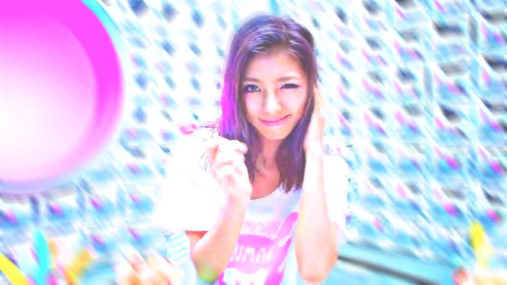 SYK_AAA_H's tweet photo. #:

　　　アガって こ　アガって こ

.

　　　　　　rrr _　( ❤ )　fff

_-

　　　　＂　　私と一緒に　💥　＂

@: http://t.co/mse4La0ECI