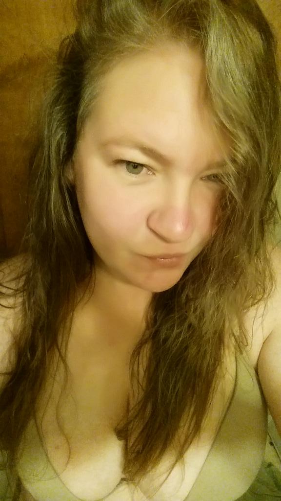 kjade071's tweet photo. #nomakeup #gettingready4work Current mood #Trouble http://t.co/1metmAruoM