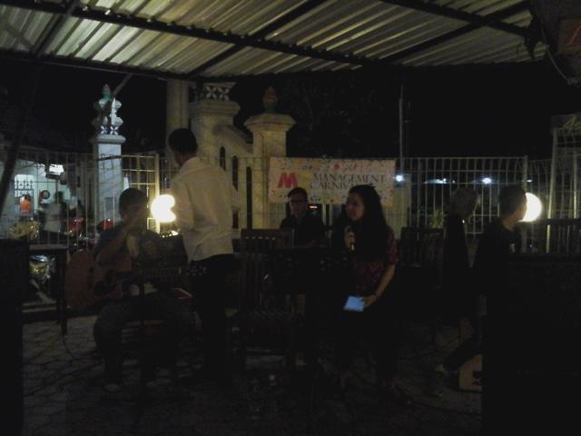 Penampakan management carnival malam ini, vokalisnya kece loh *ups