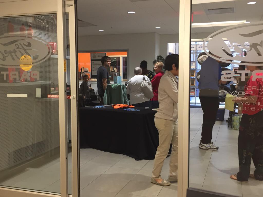 art_meyer's tweet photo. #SingleMomSaturday is off to a great start here @CourtStreetFord with @WBGLradio and #JoeBuchanan. http://t.co/rakuH0sKUP