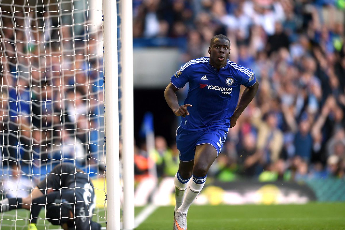 ChelseaFC's tweet photo. FULL-TIME: @ChelseaFC 2-0 Arsenal! #CFCLive #CFCvAFC http://t.co/RIvNy5LlR5
