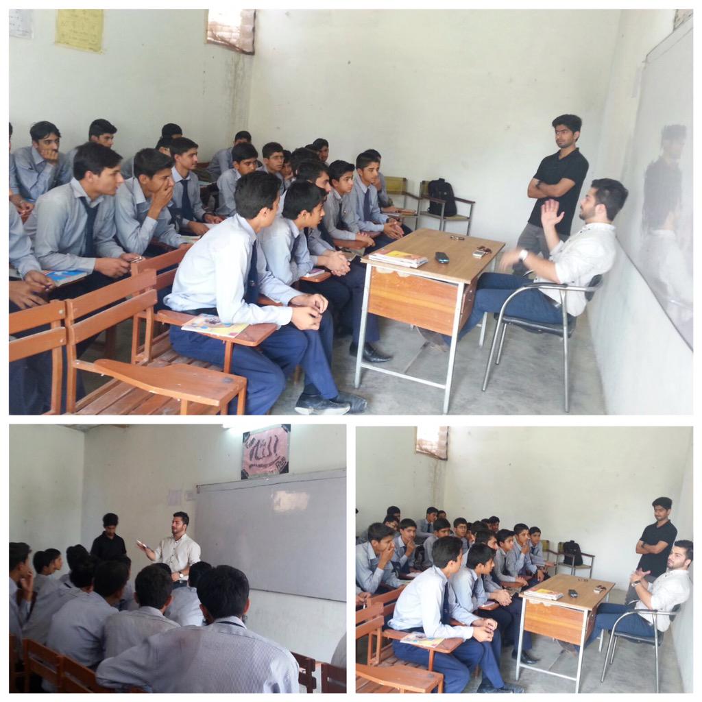 hsaeed92's tweet photo. Summarising last two days. Talks about #KLYESProgram. More than 800 students benefited. @yesprogramnews @FSKamal http://t.co/01Ttl7Eufb
