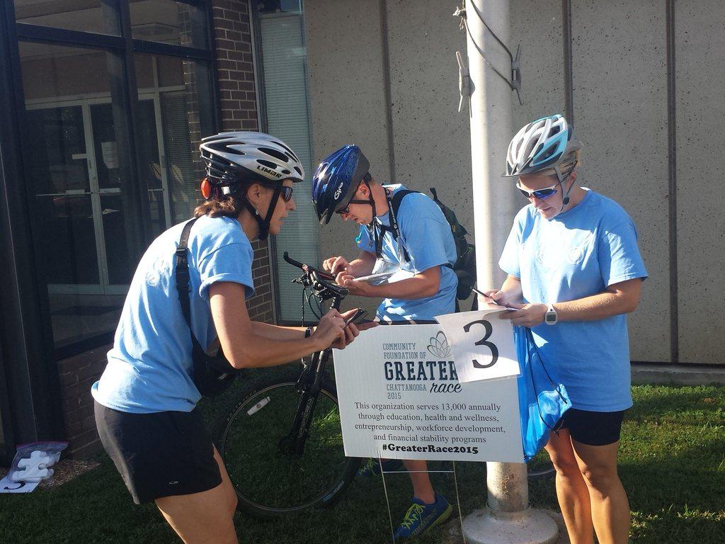 TeamGanns's tweet photo. @WEAREGREATER #greaterrace2015 http://t.co/Y1w6POFhaB