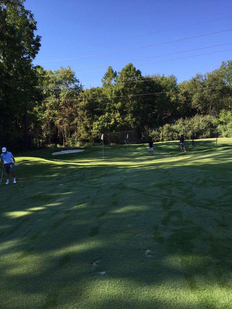 AHenderson08's tweet photo. Morning practise with the team, VCU shootout next week #dukes #jmugolf http://t.co/67kn0CLoT4