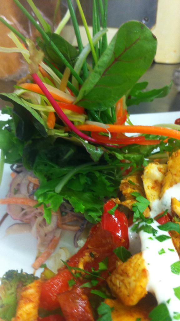 deliespresso's tweet photo. Frankie's salad and slaw has reached a new high. Chicken health box http://t.co/InhXQchxKV