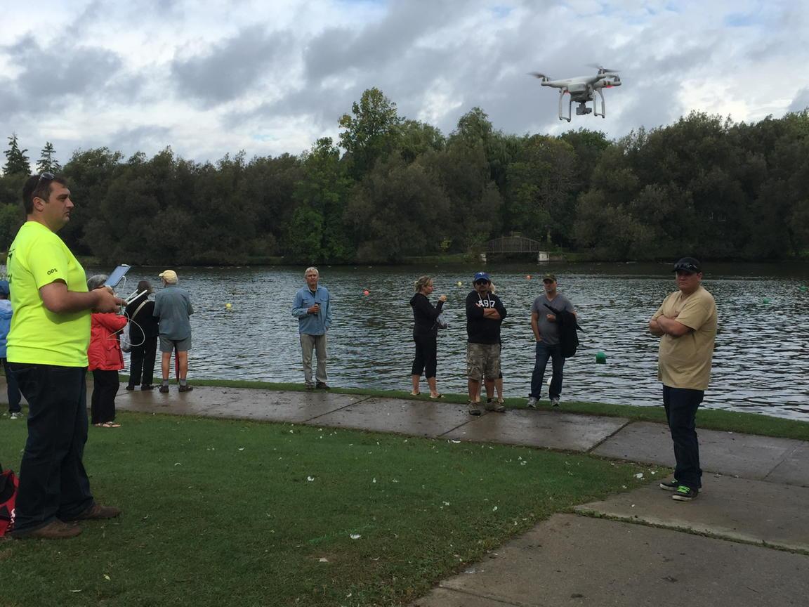ontdroneservice's tweet photo. Flying today over the @rotarydragonbt festival today!
#drone #photography #dragonboat http://t.co/GgcTc2ibcq