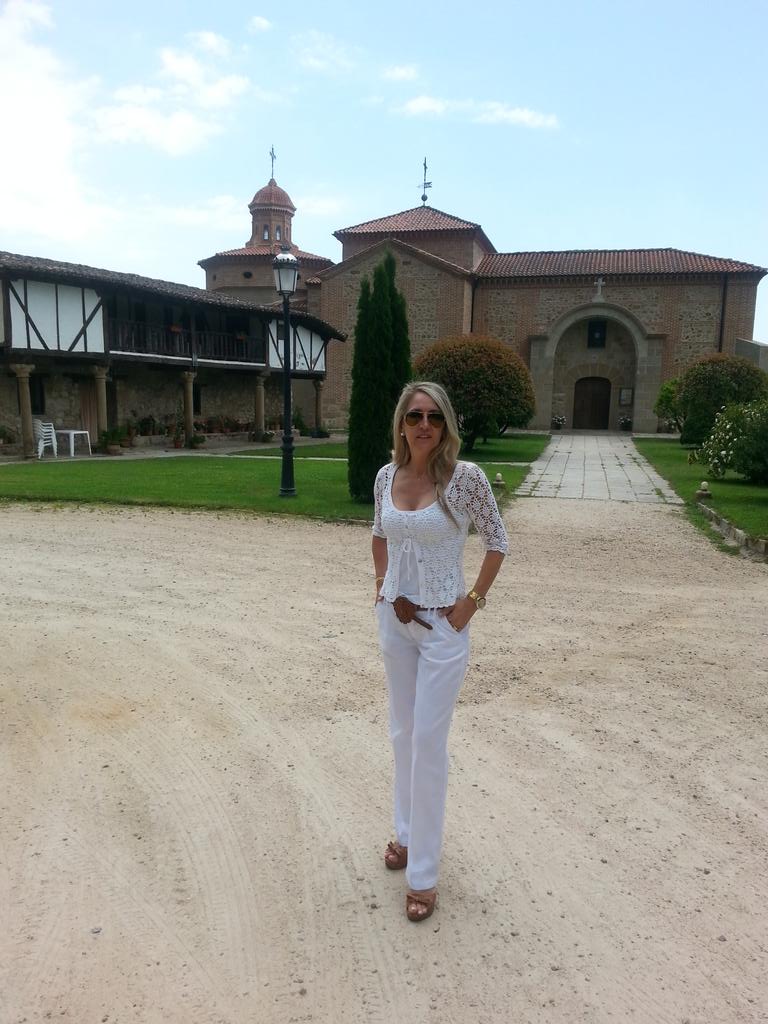 TERESAPLATON's tweet photo. ¡¡Feliz fin de semana !! http://t.co/yffaBeNEl8