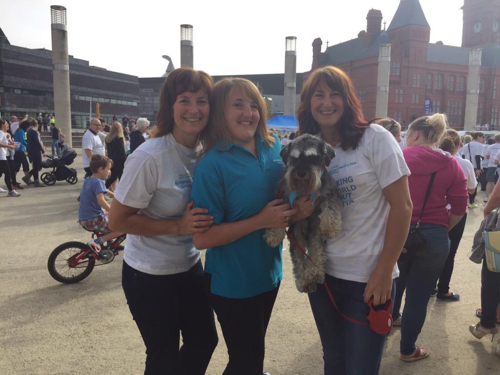 flower2605's tweet photo. Fantastic Memory Walk at Cardiff today #memorywalk @AlzSocSWales http://t.co/jQjHLbUAg0