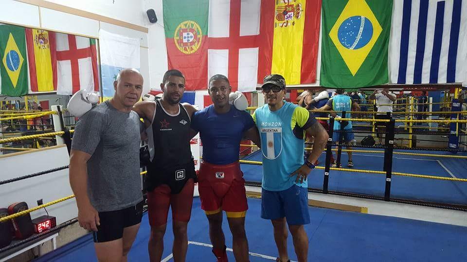 rauhlopez's tweet photo. @ferino_v junto a @SpecialKBrook @gselconstructor @UgarteJaime @EmilMarquiegui Un Campeón y un futuro campeón ! http://t.co/8hNzwTHuKX
