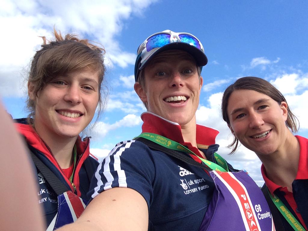 FionaPennie's tweet photo. The @BritishCanoeing girls ready for teams! @kim_woods_95 @Lizzieneave #SlalomWorlds http://t.co/8aqEc9VWW9