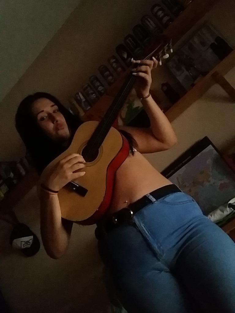 carlamatesanz24's tweet photo. Con mi chunguitaaaaa @cristipelaezz http://t.co/8prk1Ldtqe