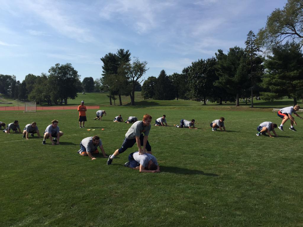 Bucknell_BB's tweet photo. Saturday morning leap frogs. Gotta love it. http://t.co/jcE7ubVajy