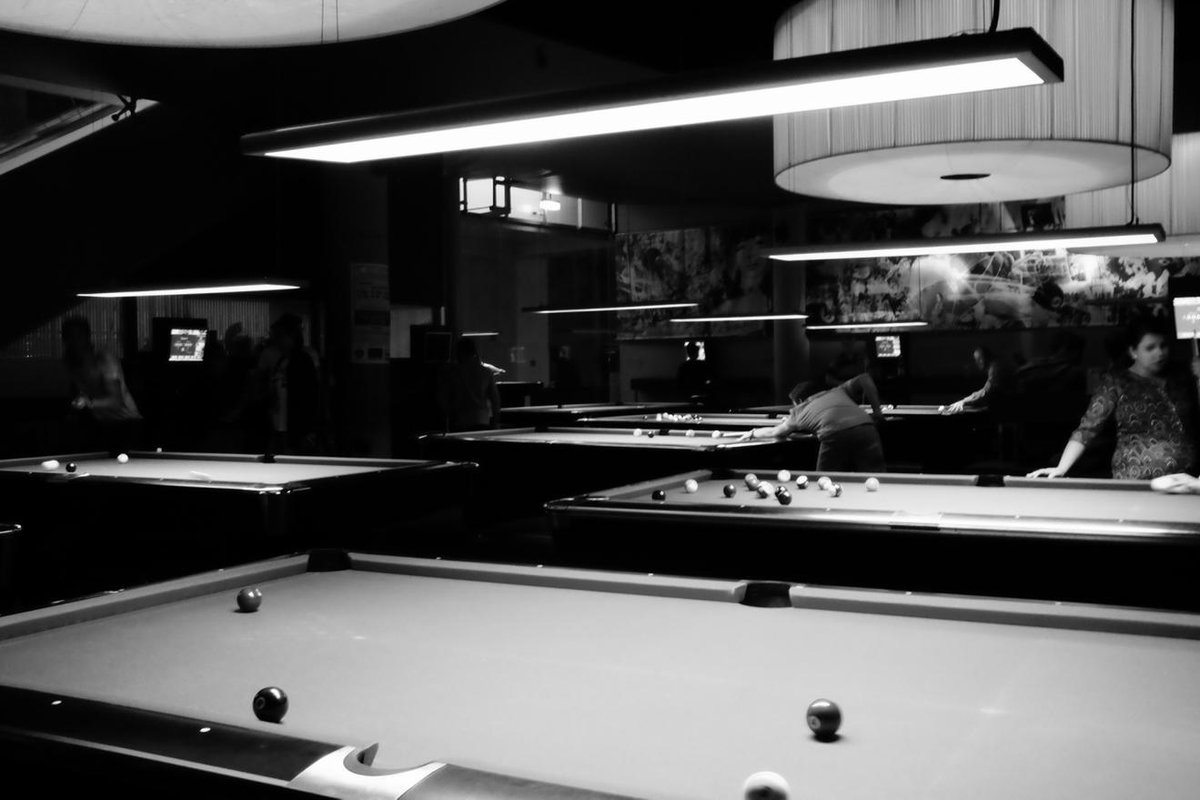 AntPace84's tweet photo. #9ball Fridays! http://t.co/8L1hp4ZGQI