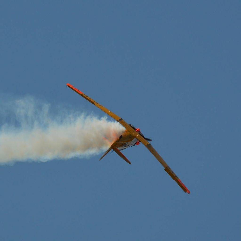 DeltaBravo33's tweet photo. Instagram : by 716_photography - #thunderofniagara2015 #airshows #airshow #aviationlovers #aviation #rickvolker #st… http://t.co/x6QtaxwfLa