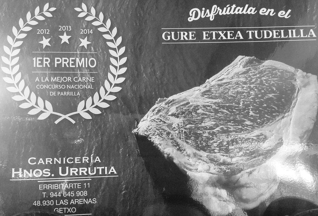 t_hunder_xazues's tweet photo. @igorcubillo @EtxeaGure @chuletadbilbao nosotros estamos en el @restudelilla y es dificil quedarse con uno de los dos http://t.co/hPYCpwBnrF
