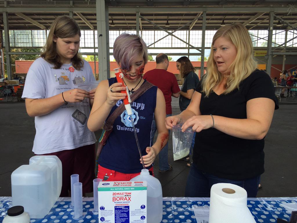 pefchattanooga's tweet photo. Come make slime w/ @pefchattanooga @setnstem @inspiretn @devdevcha @makerfairechatt until 6 @FirstTennessee Pavilion. http://t.co/fkOaSPPHdi