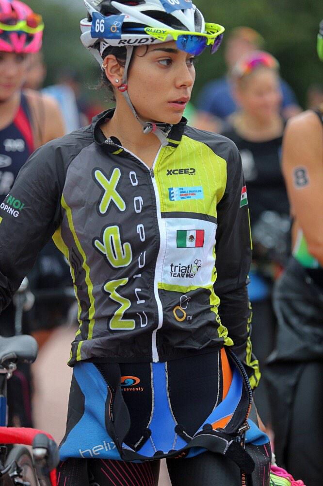 NewBalanceMX's tweet photo. Muchas felicidades por tu destacada participación en Chicago @CecyPerezTri ¡Estamos contigo! #AtletaNB http://t.co/YrG2ut1zVa