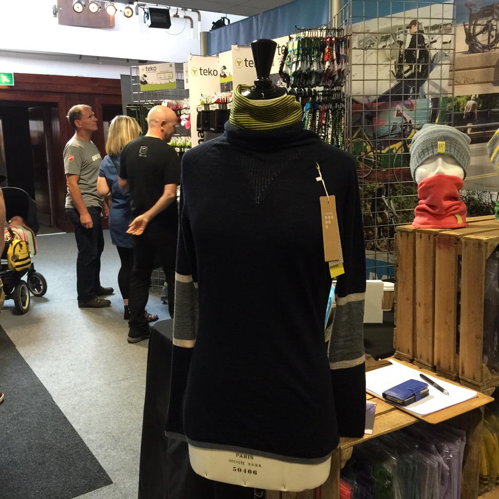 EdinYarnFest's tweet photo. More @LiveLoveFindra - very fine merino sweater calling to me. #cyclefest15 http://t.co/oQo9LulnPE