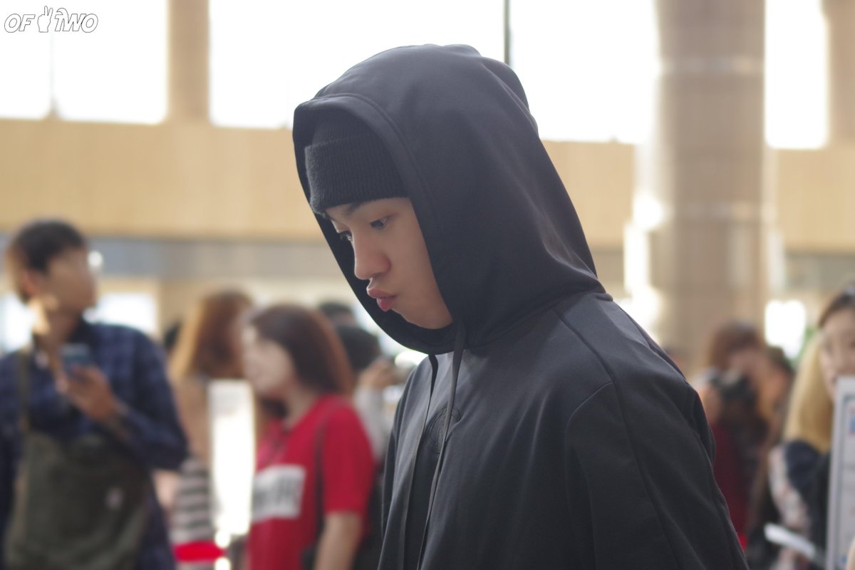 UPDATE 150919 김포공항 출국  #틴탑 #창조 (<a href="/TEEN_TOP/">틴탑(TEEN TOP)</a>) cfile5.uf.tistory.com/original/27231… (oftwo.tistory.com/50) 우쭈쭈종현이♡