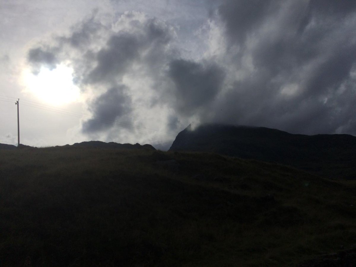 buffysintheboot's tweet photo. Moody snowdon @WHRfeed http://t.co/SqxALlZJ0Y