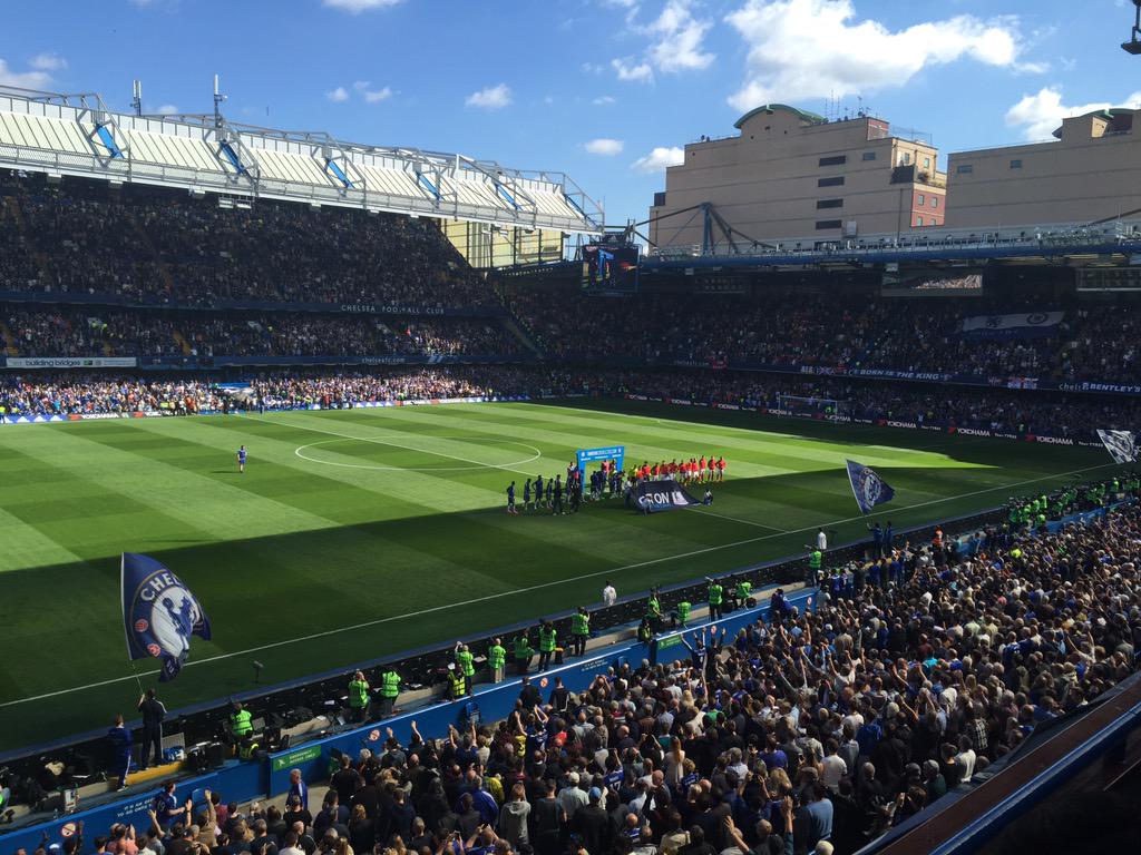 Anthony_Lonres's tweet photo. Thank you @bertiers @leovsr for a fab afternoon at Stamford Bridge. Can't say I'm so happy about the result. http://t.co/i4TAVR8MFt