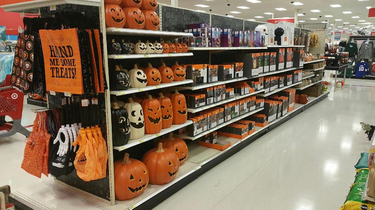 S2Roche's tweet photo. Trick or Treat! #itsbeginningtolookalotlikeOctober at T1184! #pumpkinspicemerch @KKneser @neilstrongTGT @AEScrivano http://t.co/hleFcezmno