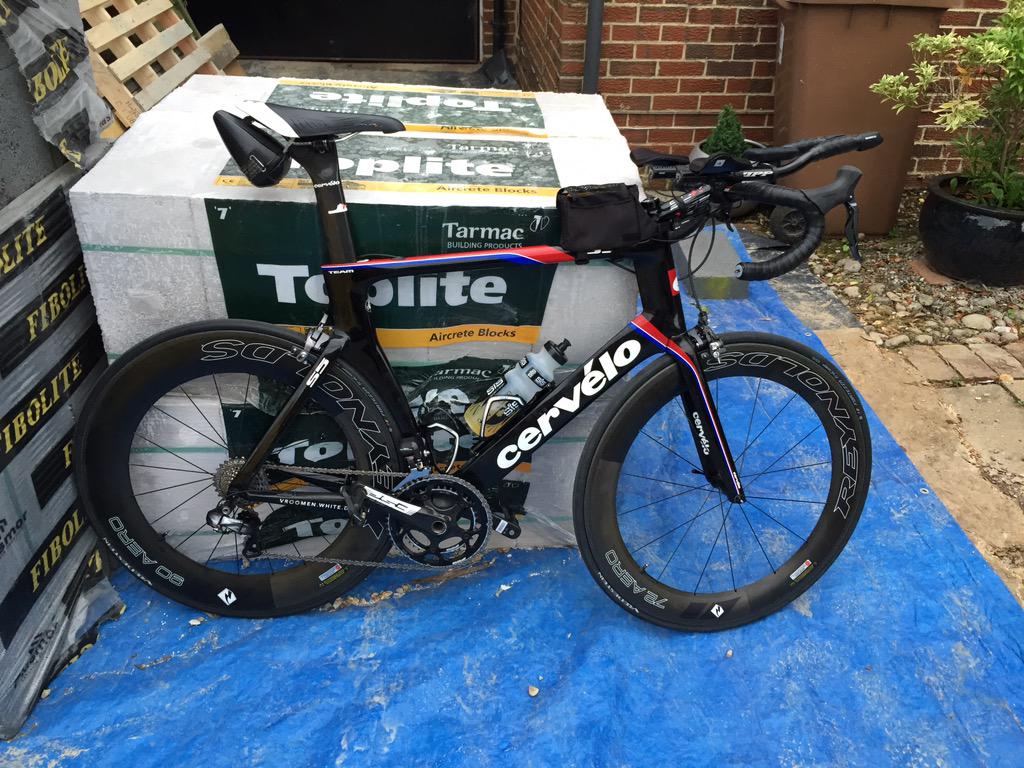 JPWatts1980's tweet photo. @Nirvana_Europe have just collected my bike for @ironmanMallorca. Thanks to @laurencep87 for setup http://t.co/f1GzInqR7I