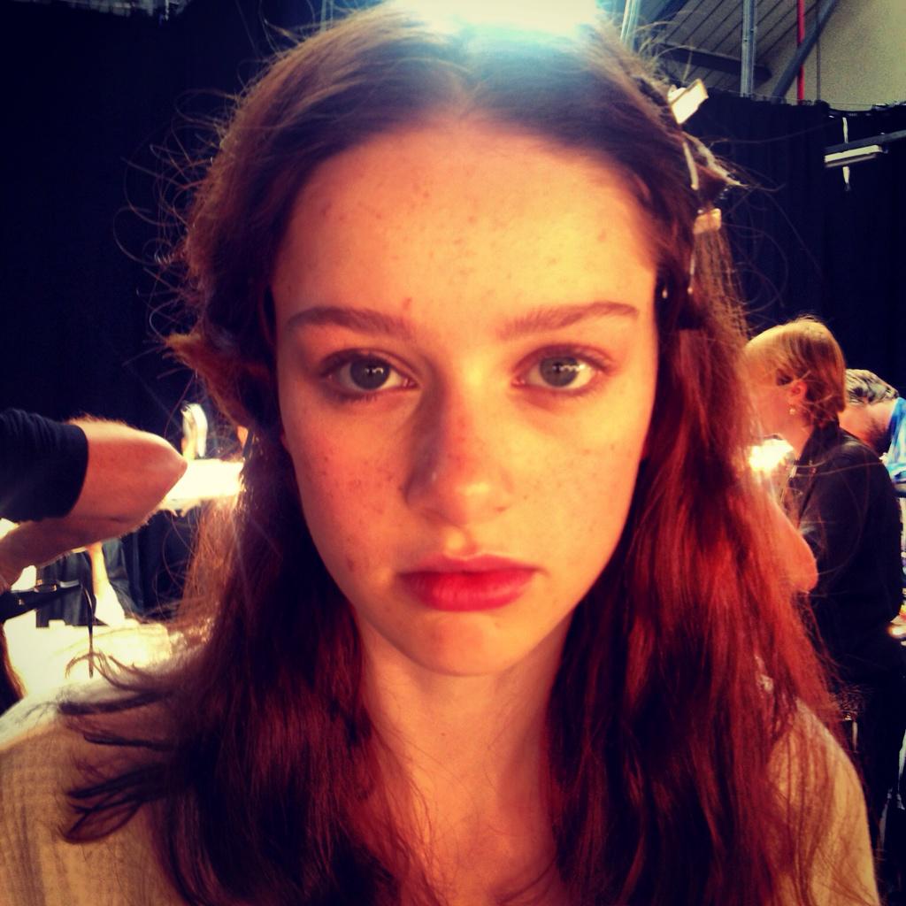 elizabethhsieh's tweet photo. My #model #TessAngel @SUPAModels #backstage @JasperConran #SS16 #LFW #Makeup @TheValGarland #fresh #beauty #freckles http://t.co/60yzh7YbP1