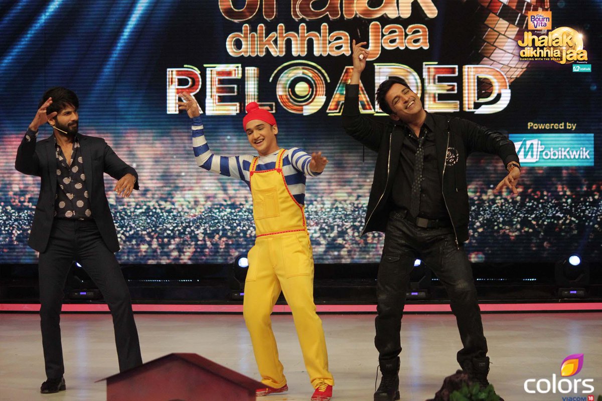 JhalakOnColors's tweet photo. .@shahidkapoor, @GANESHHEGDE &amp; @faisalkofficial shake a leg on #JhalakReloaded stage! http://t.co/tysYSIgOWi