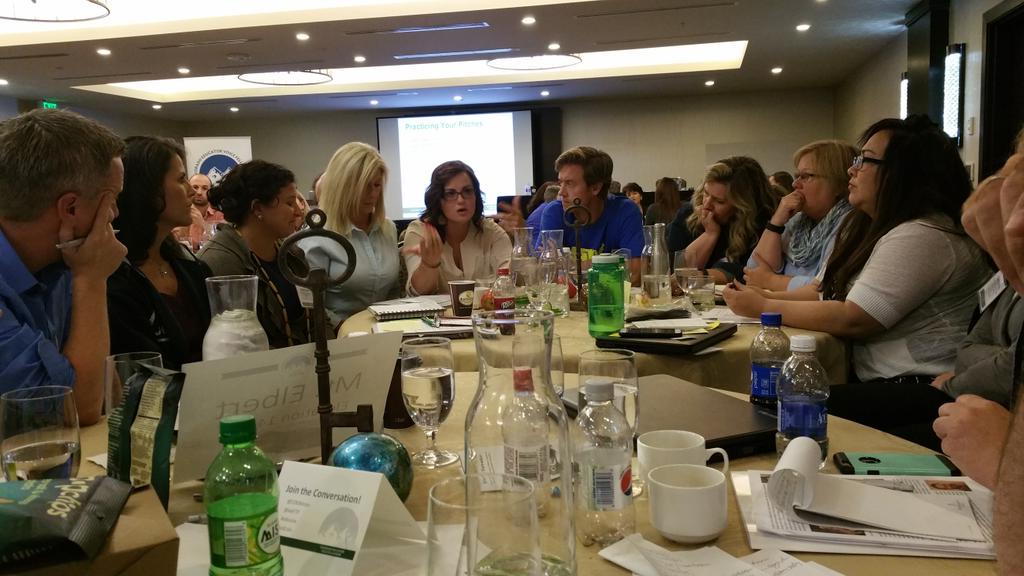 ELMenardi's tweet photo. CO Senator Mike Johnston w @COEdVoice fellows talking #EdColo ideas. #edchat HMW effect change? http://t.co/ERFQOe5aVy