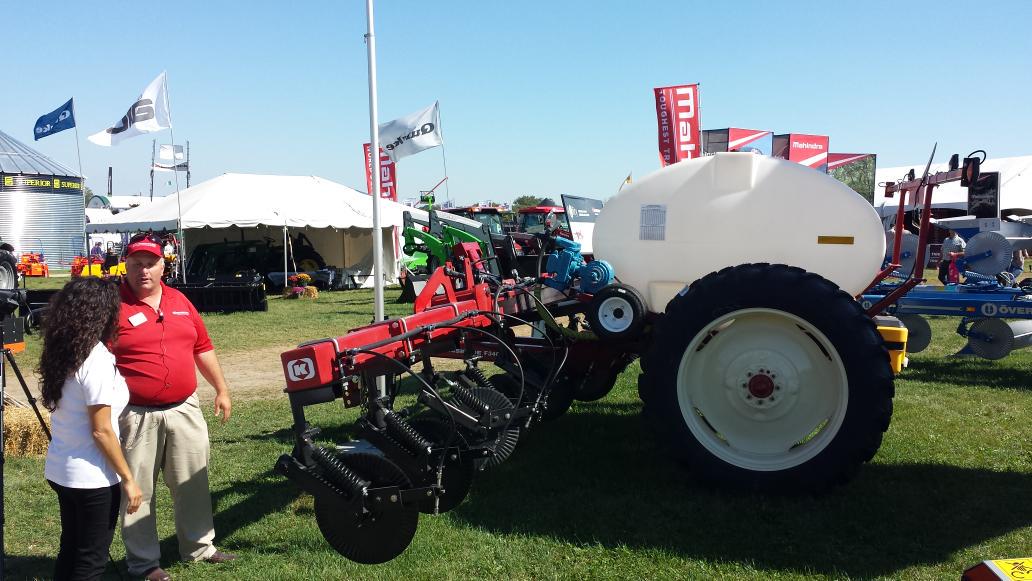 Learning about new <a href="/Kongskilde1/">Kongskilde</a> Fertilizer Applicator.
Farm Show Photos.
See More
OntAg.Farms.com
