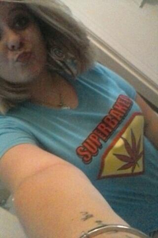 highjessi_'s tweet photo. I love it 😍 @420ApparelStore http://t.co/Q4Ihd8cqHa