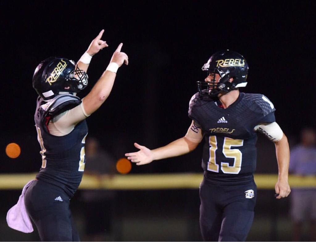 BCcswanner27's tweet photo. Happy birthday bro! @JRobbins15 💯🔥 http://t.co/zlpZiv8dya
