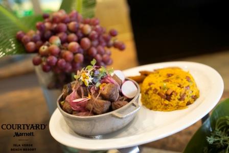 courtyardpr's tweet photo. Our Rincón Criollo in Café Tropical offers you delicious local cuisine! #StayCourtyardPR #RinconCriollo http://t.co/xEC7BeFNAT